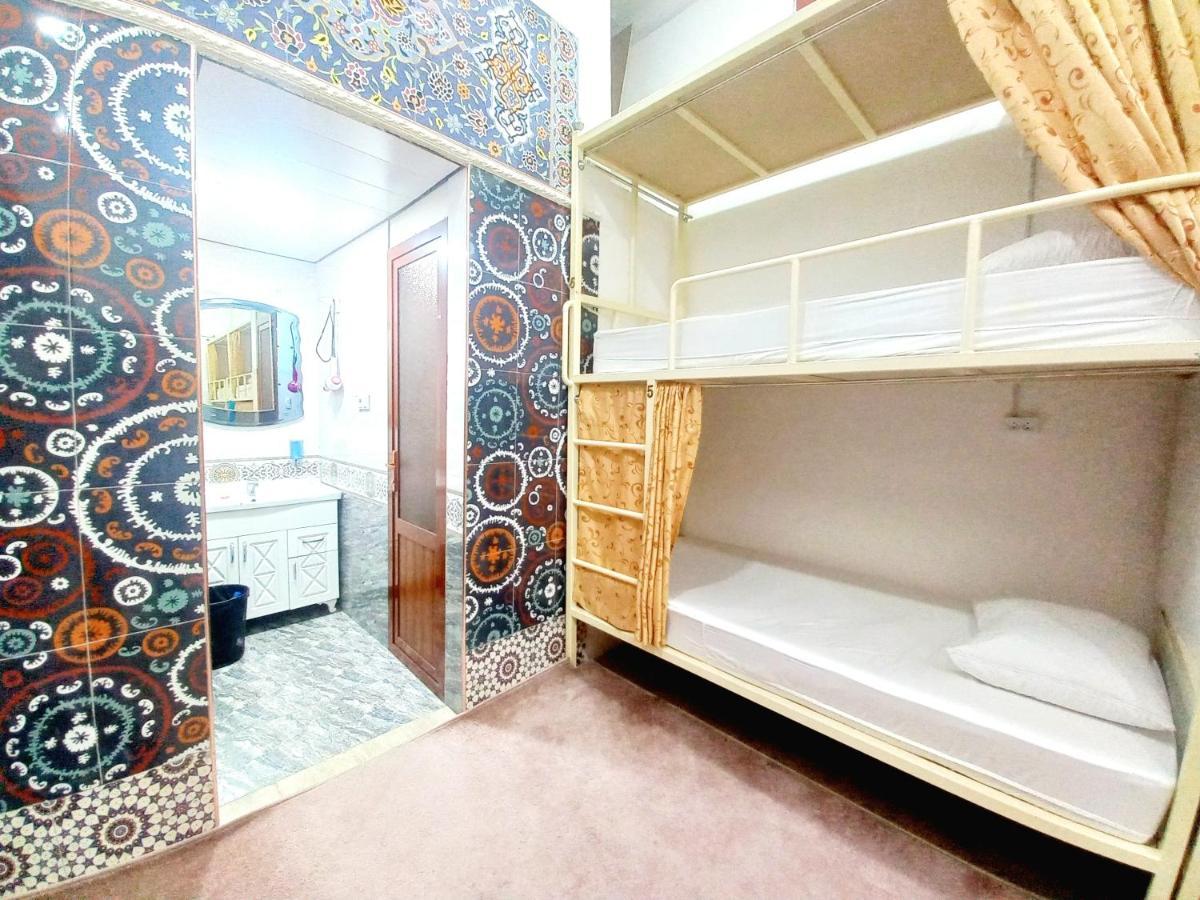 Colibri Hostel Samarkand Exterior foto